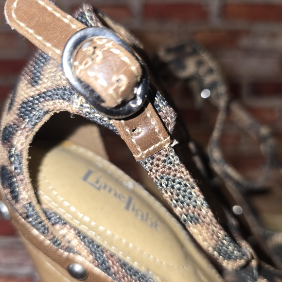 Leopard Print Platform Heels - Picture 7 of 8